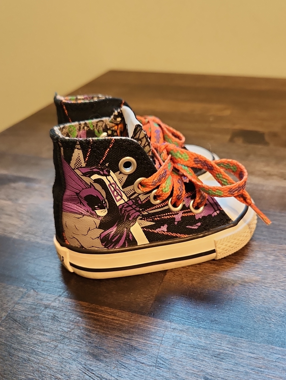 Converse Infants High-Tops Batman And Joker DC Comics